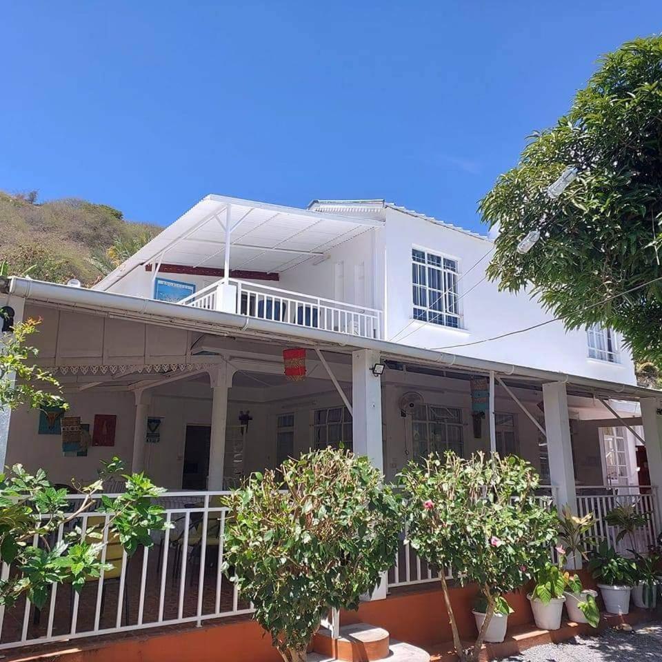Ohana Guest House Port Mathurin Exterior foto